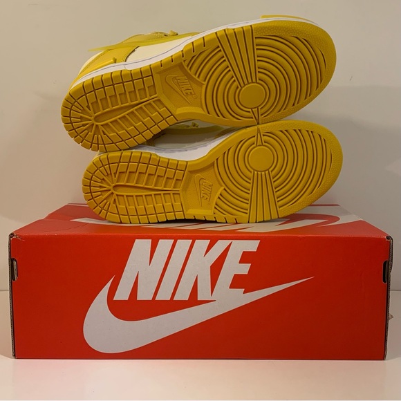 NIKE DUNK LOW TWIST VIVID SULFUR WOMENS SHOES SIZE 8 BASKETBALL SNEAKERS - Picture 7 of 11